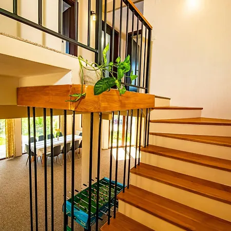 хепи * Apriltsi (Lovech)